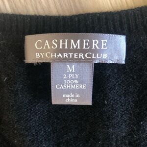 100% Cashmere black sweater